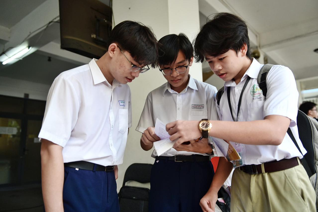 Đề thi lớp 10 môn Văn chuyên Trường phổ thông Năng khiếu 2024