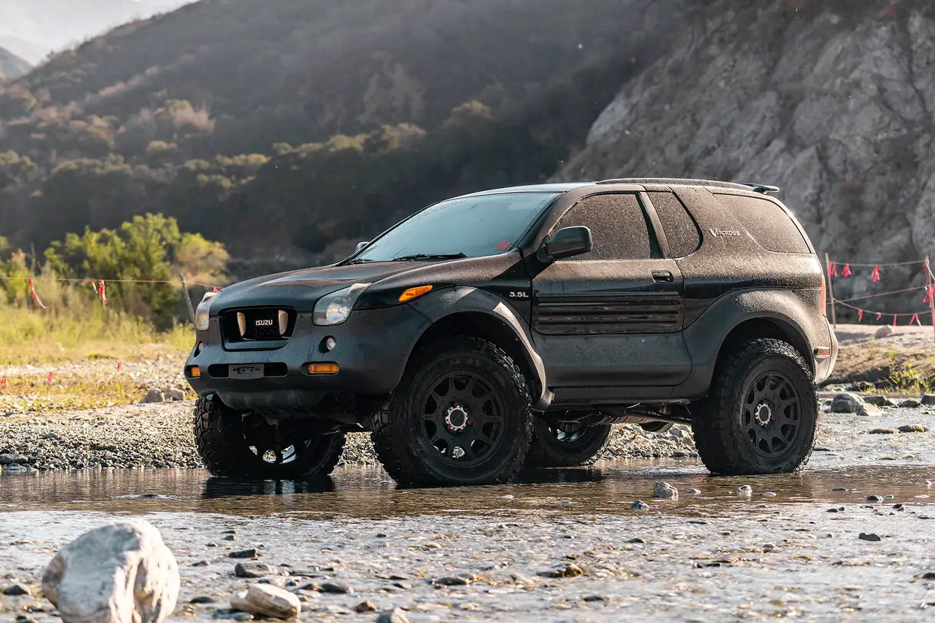 Isuzu Vehicross The Drive.jpg