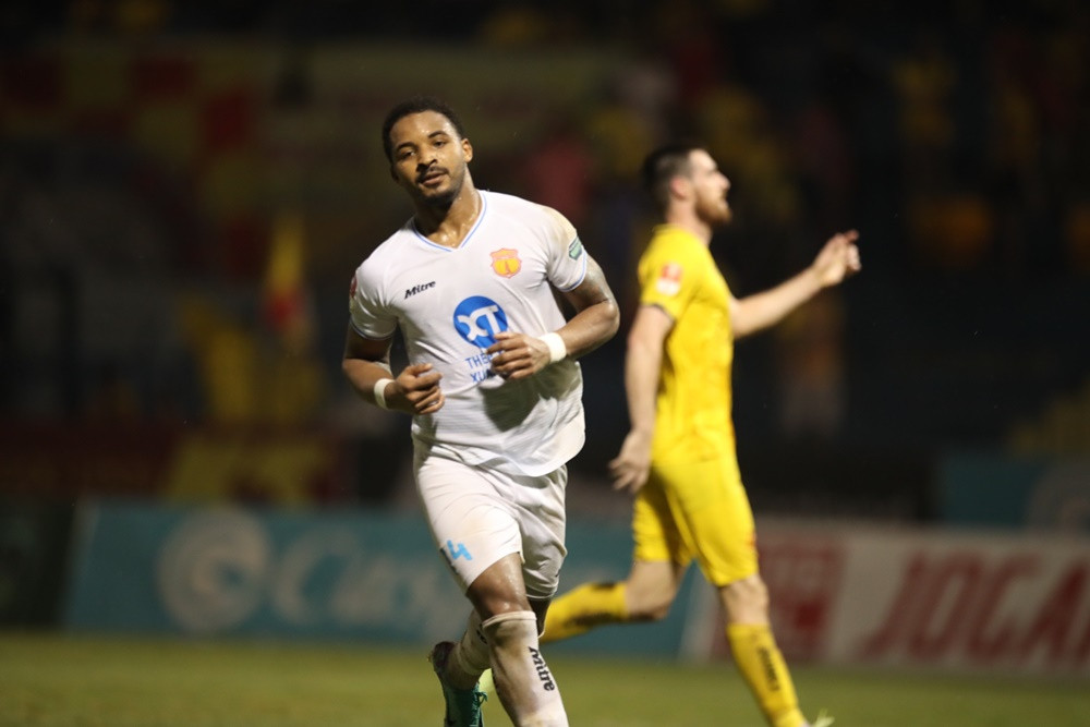 thanh hoa vs nam dinh 1.jpg