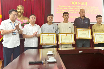 Thủ tướng khen ngợi 4 người dũng cảm cứu nạn nhân vụ cháy ở Trung Kính