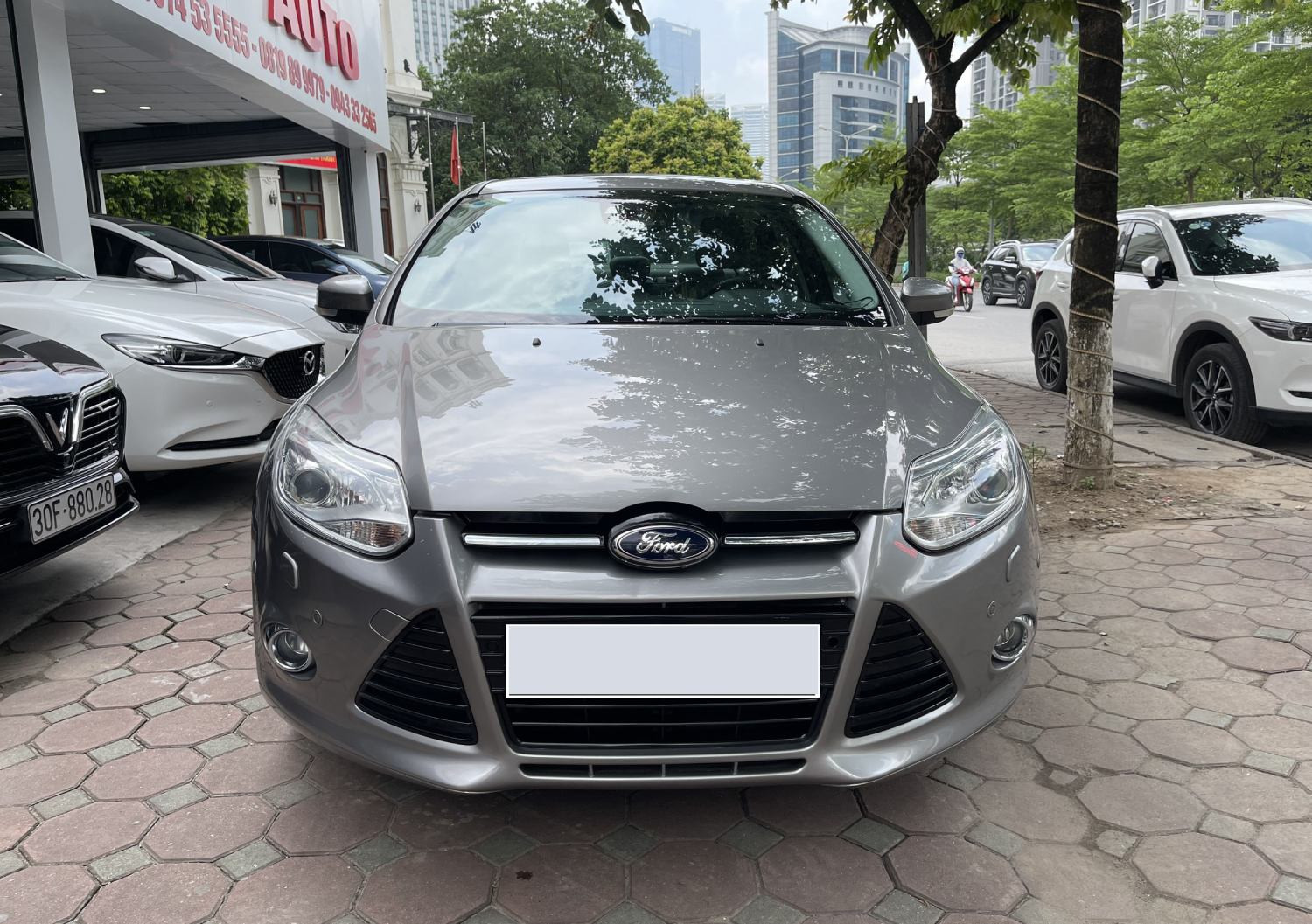 Ford Focus 2014.jpg