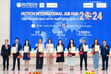 Ngày hội tuyển dụng của các doanh nghiệp quốc tế ‘hút’ sinh viên Hutech
