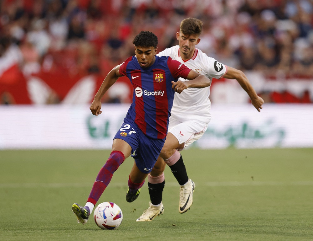 Barcelona thắng nghẹt thở Sevilla ở trận đấu chia tay HLV Xavi Sevilla vs Barcelona 3.JPG