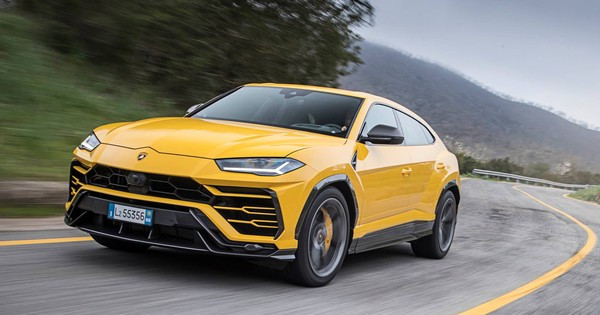 Siêu SUV Lamborghini Urus bị triệu hồi vì lỗi bung nắp ca-pô