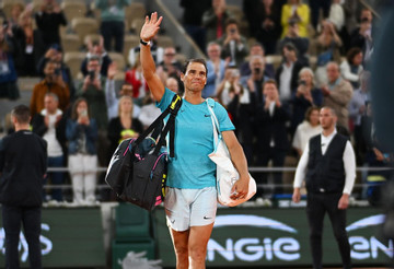 Nadal bị Zverev loại ngay vòng 1 Roland Garros