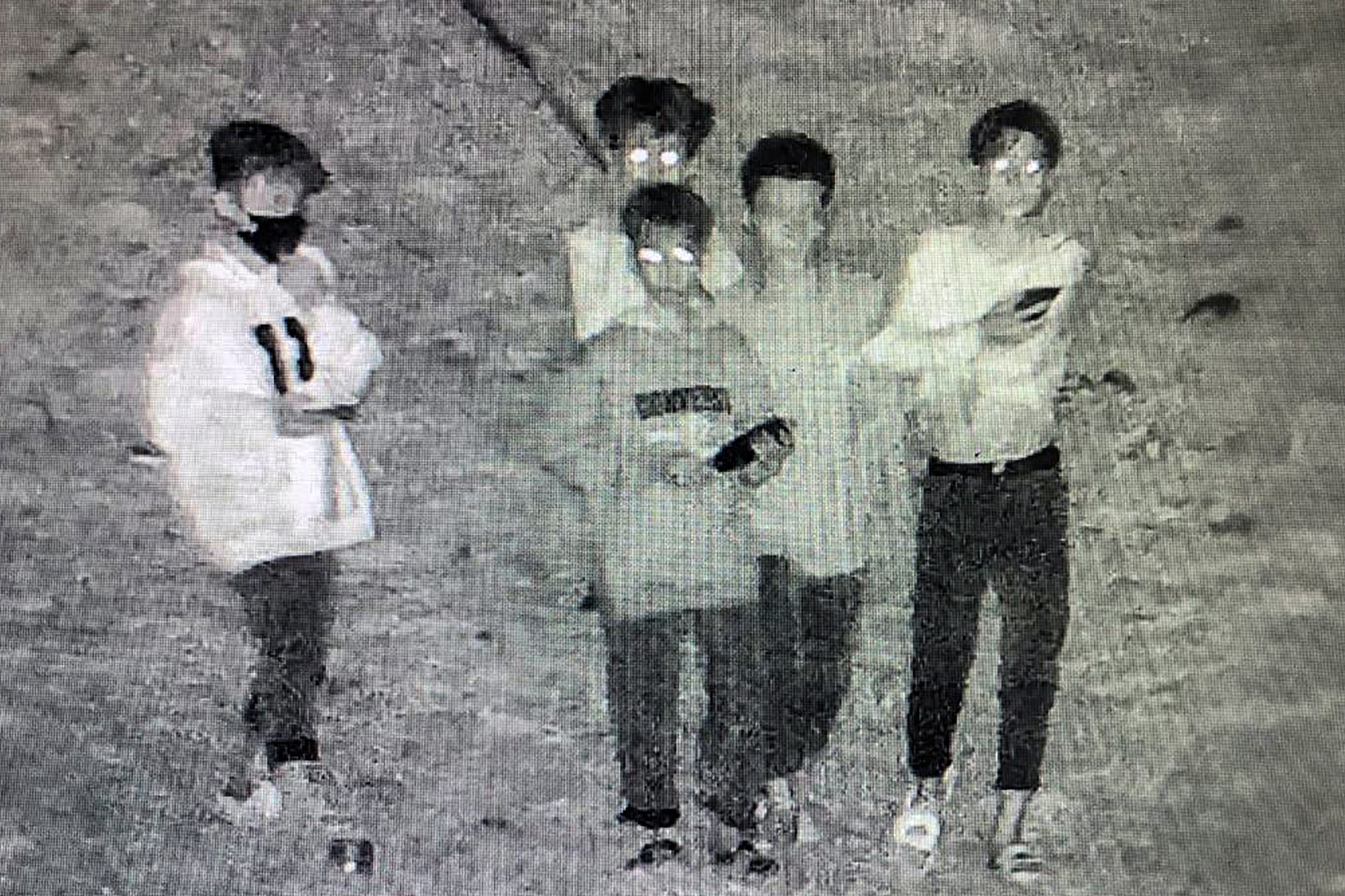 Ném đá vào ô tô trên cao tốc: Trò đùa ác ý, coi chừng bị xử lý hình sự