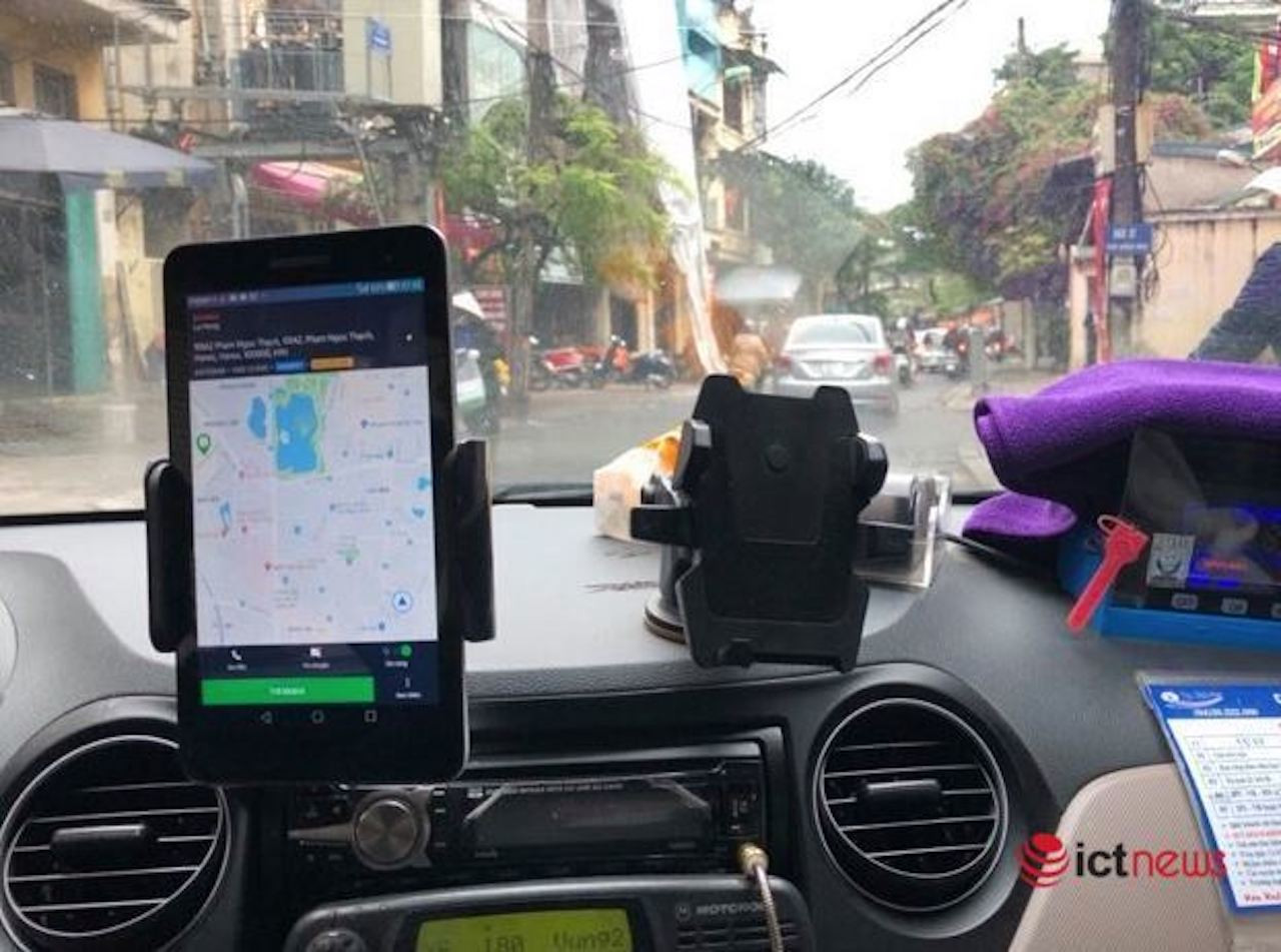 taxi cong nghe bat dau mo rong hoat dong.jpeg