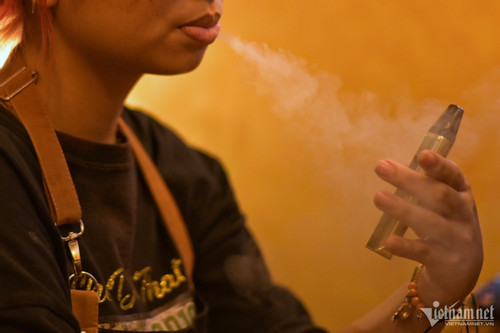 Nicotine trong thuốc lá có thể gây hại cho bộ não của thanh thiếu niên
