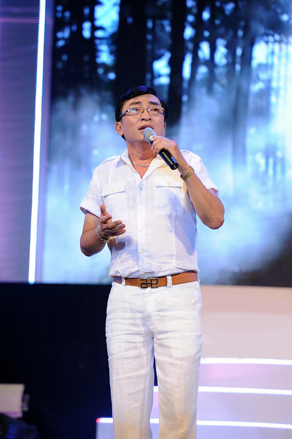 Giọng ca vàng trong làng nhạc bolero có hôn nhân bình yên bên vợ kém 24 tuổi - Ảnh 3.