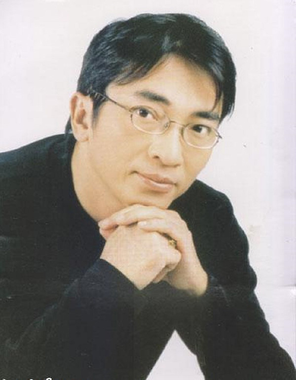 Giọng ca vàng trong làng nhạc bolero có hôn nhân bình yên bên vợ kém 24 tuổi - Ảnh 2.