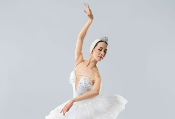 Vở ballet 'Hồ Thiên Nga' nguyên bản quay trở lại Nhà hát Lớn Hà Nội