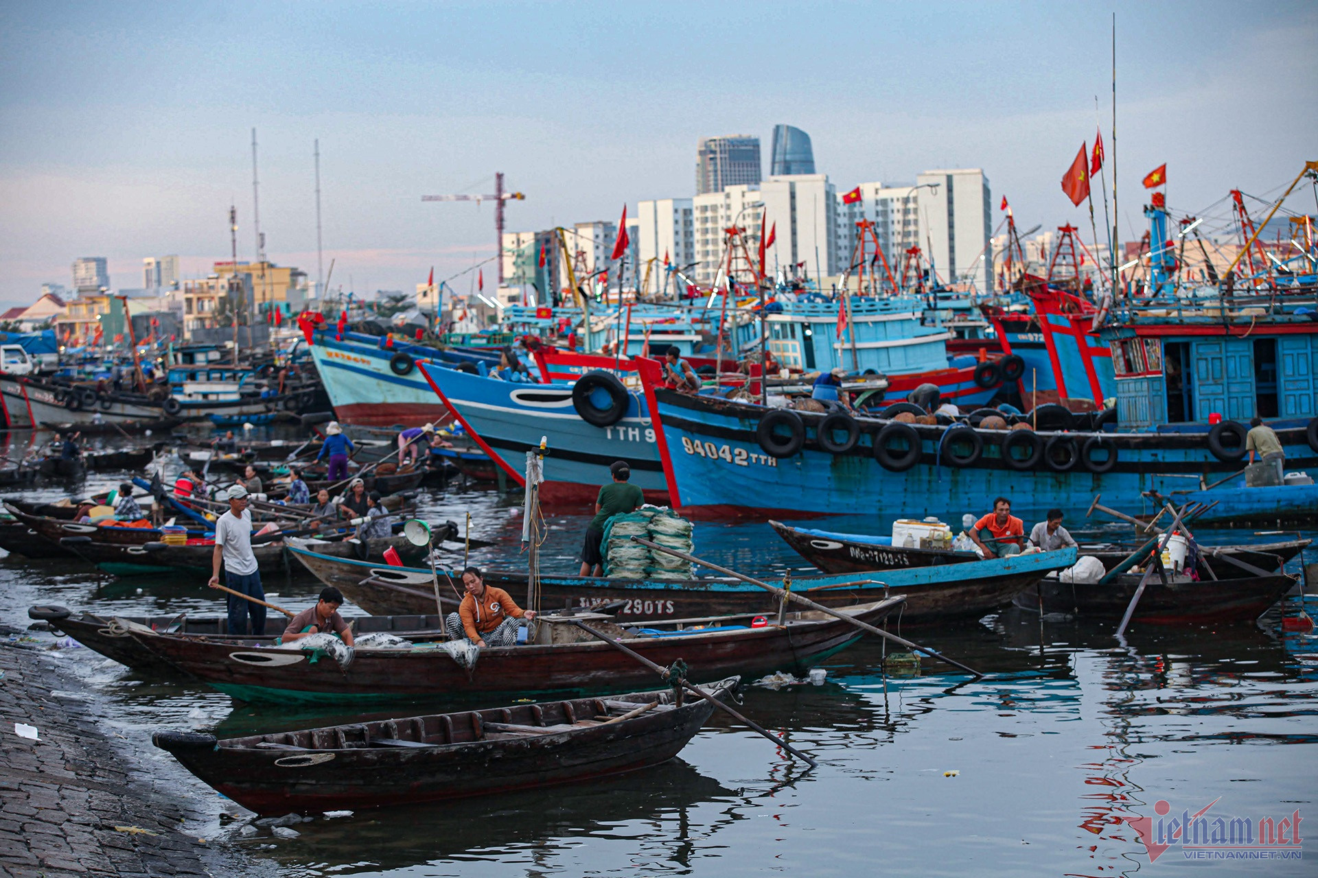 W-Âu thuyền Cảng cá Thọ Quang Đà Nẵng 8 (used).jpg