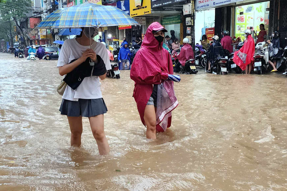 Dự báo thời tiết 10 ngày tới: Miền Bắc mưa giông liên tiếp xen kẽ nắng