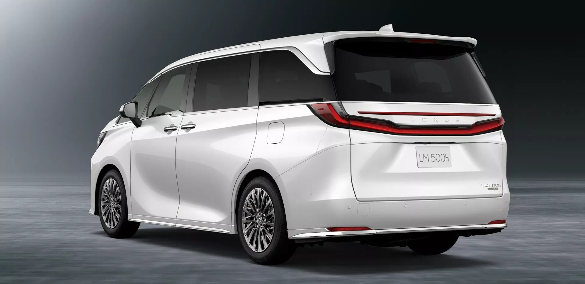 lexus lm 6 cho 9.jpg