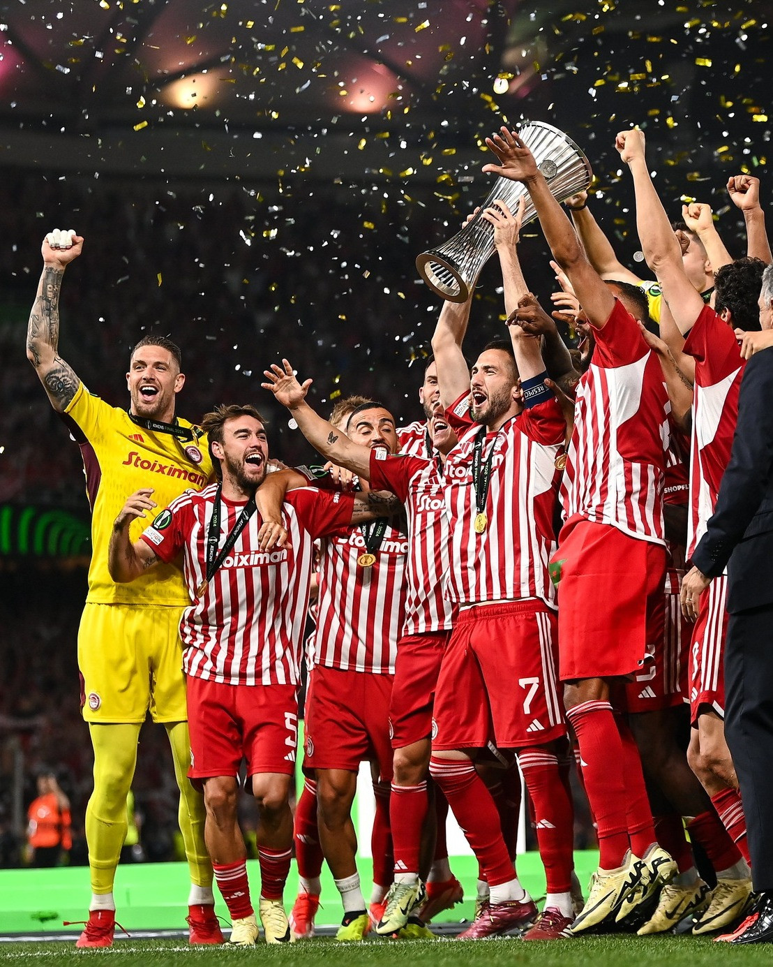 Olympiacos 1 0 Fiorentina 2.jpg