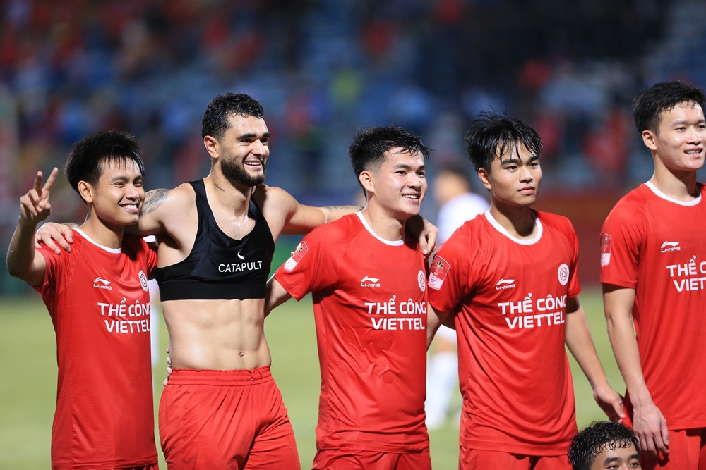 Thể Công Viettel hạ Hải Phòng nhờ quả penalty ở phút 103