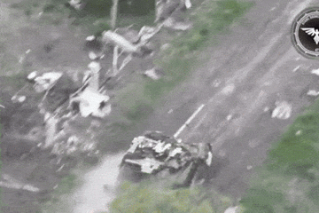Video UAV Ukraine bắn tung xe tăng T-90M của Nga ở tiền tuyến