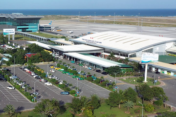 Bắt tạm giam nữ cán bộ hải quan sân bay quốc tế Cam Ranh