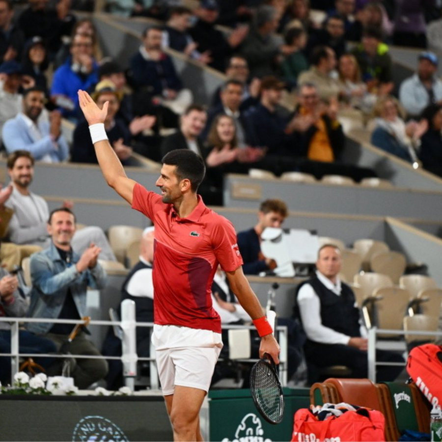 Djokovic, Zverev và Medvedev 'rủ nhau' vào vòng 3 Roland Garros djokovic roland garros 2.jpg