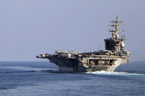 Nhóm Houthi tấn công tàu sân bay Mỹ ở Biển Đỏ