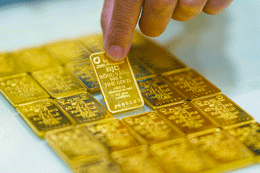 Giá vàng hôm nay 9/5/2024: Thế giới giảm nhanh, vàng miếng SJC tiếp tục lập đỉnh