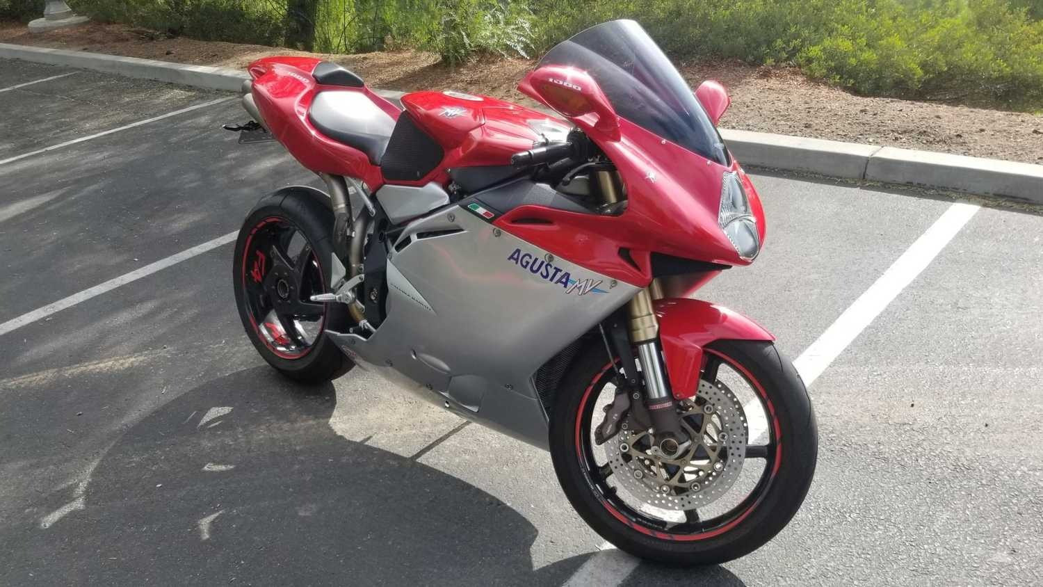 72006 mv agusta f4 1000s.jpeg