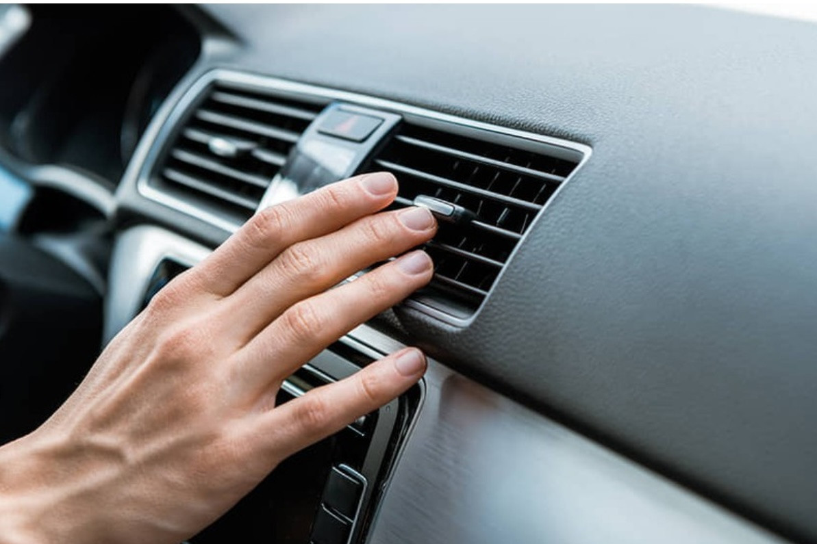 Chuyên gia gợi ý cách giúp điều hoà ô tô mát mẻ hơn trong ngày nắng nóng