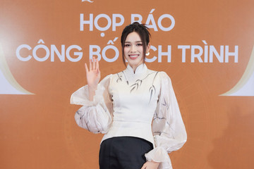 Hoa hậu Đỗ Thị Hà lên tiếng về tin sắp lấy chồng