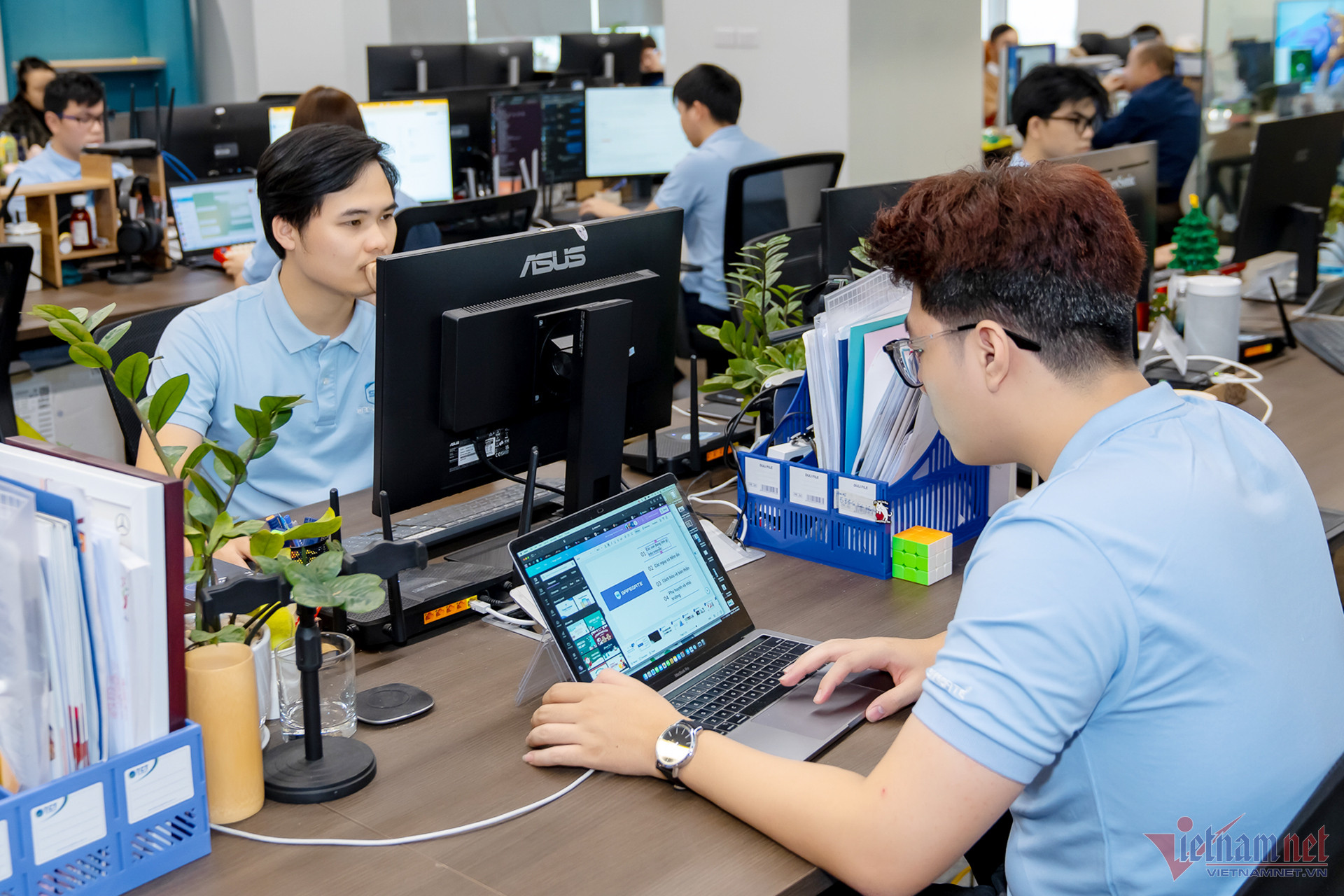Báo VietnamNet
