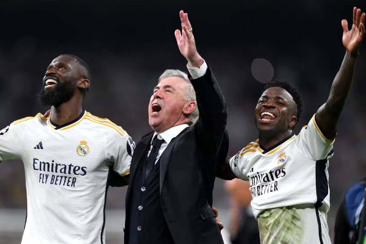 Ancelotti ‘đáp lời’ Bayern về trọng tài, Chủ tịch Real mát mặt