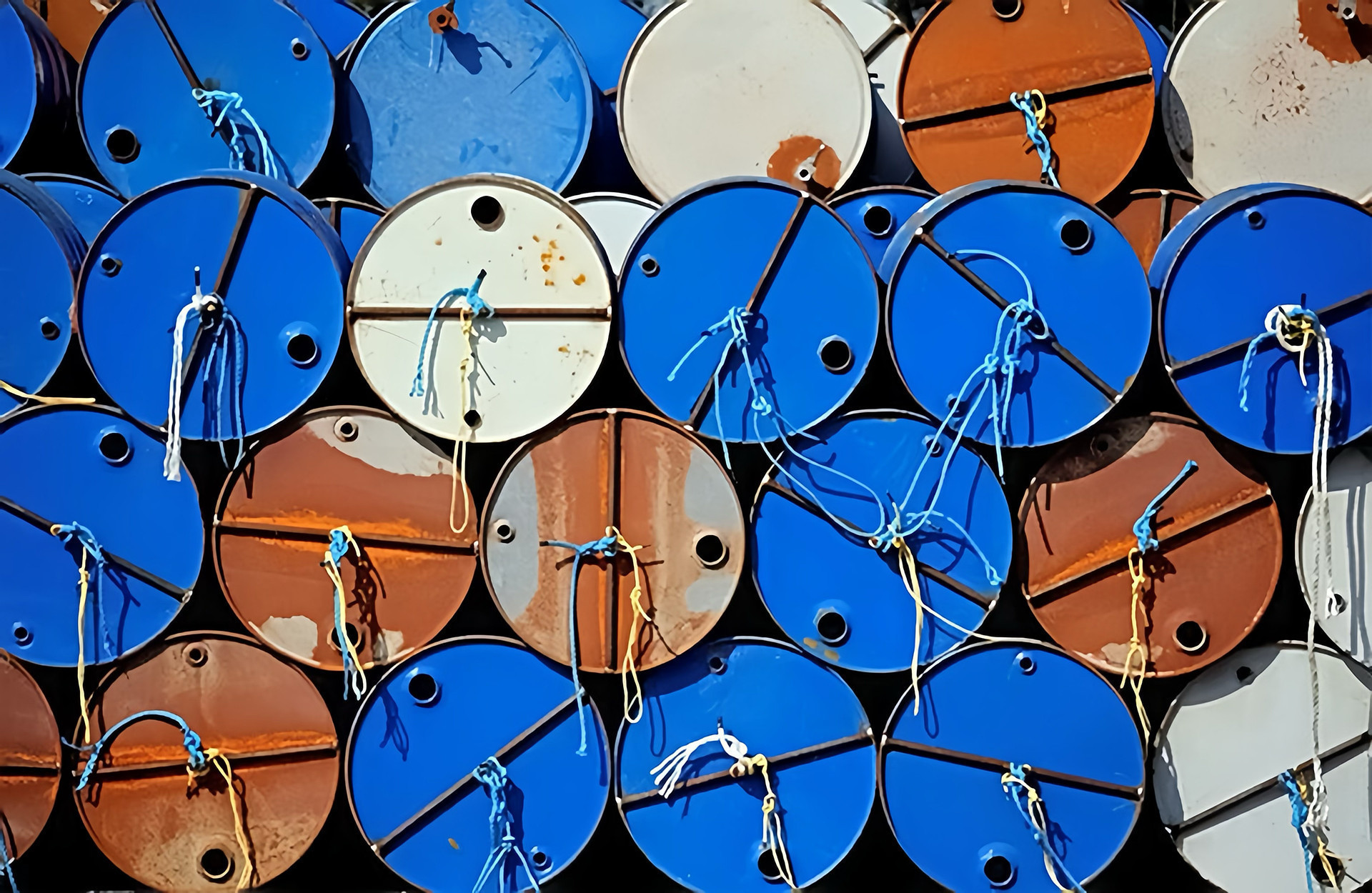 gia dau 1054 1370 1464.jpg