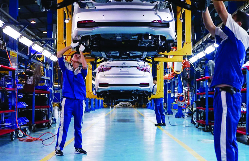 Ô tô sản xuất lắp ráp trong nước: Tiếp đà tăng trưởng “giật lùi”