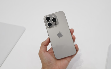 Apple yêu cầu các đại lý uỷ quyền không bán iPhone trên TikTok Shop