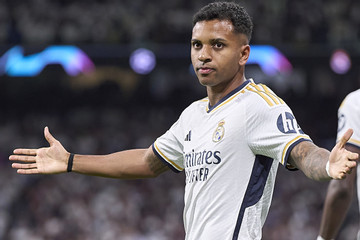 MU cùng tranh Rodrygo với Man City