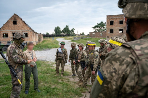 Nghị sĩ Ukraine hé lộ nhóm lính Pháp đầu tiên đang trên đường tới giúp Kiev