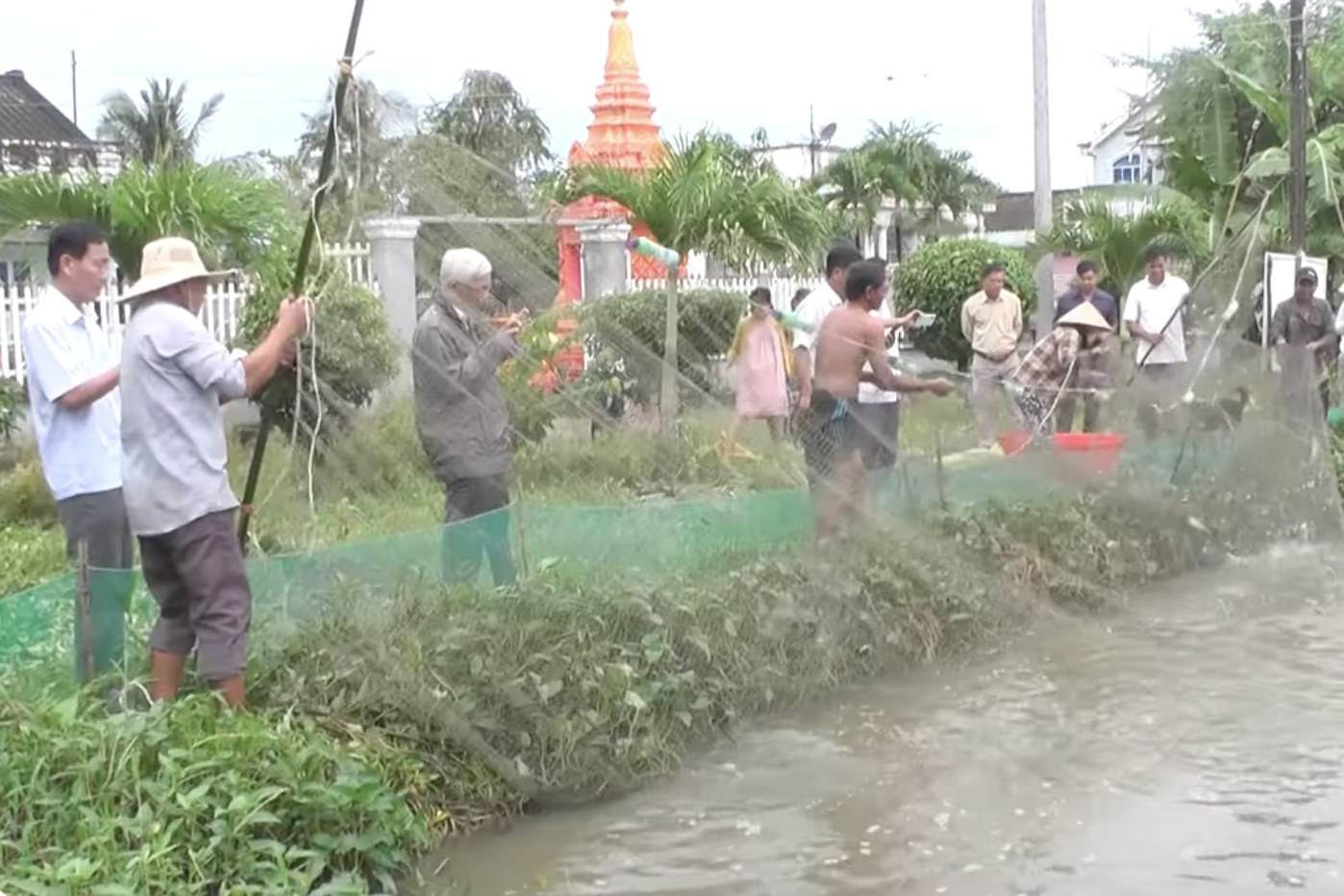 Phần lớn hộ nghèo vẫn còn thiếu sinh kế, giảm nghèo cũng chưa thật sự bền vững