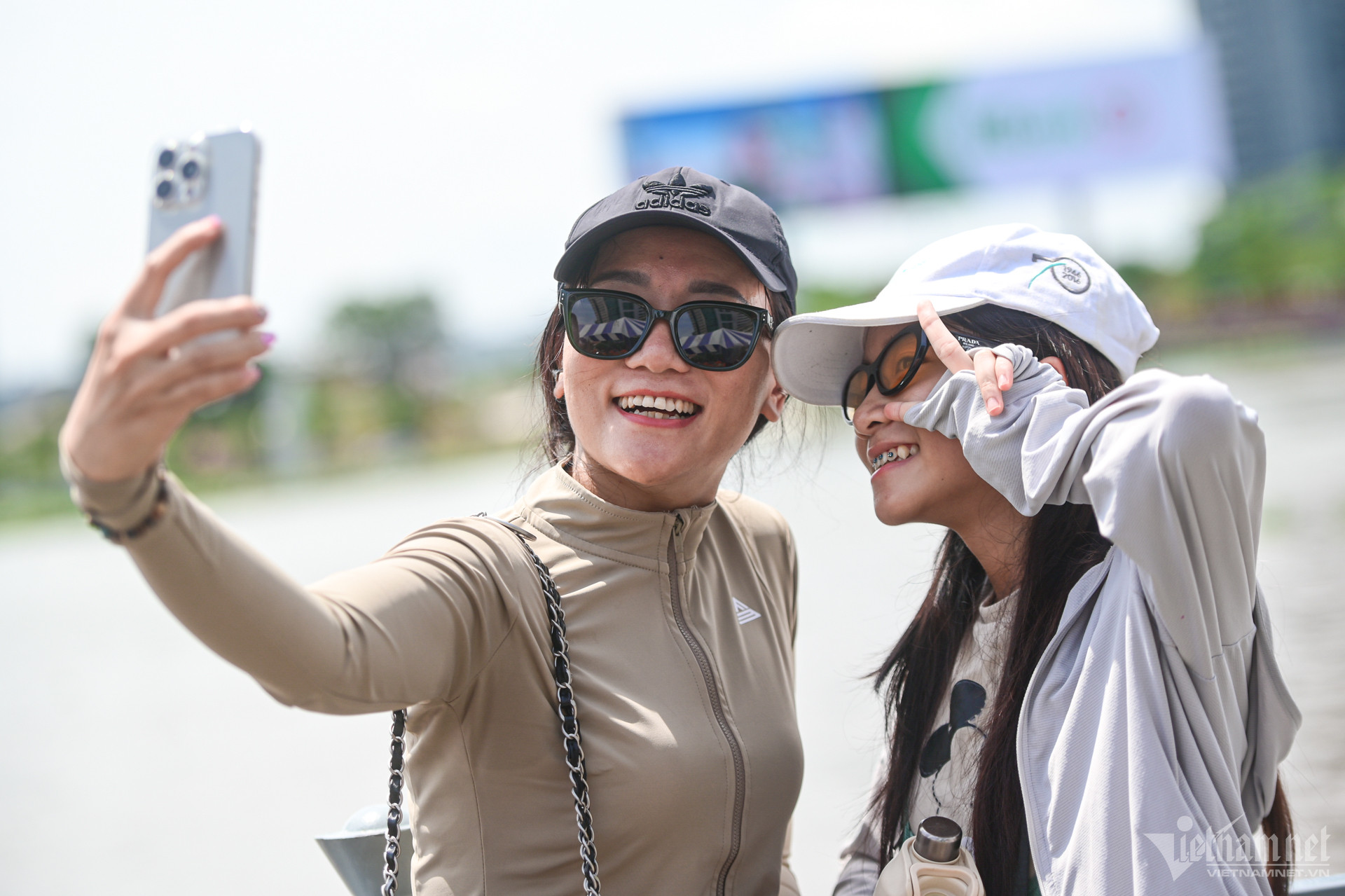 W-lễ hội sông nước TPHCM 4.jpg