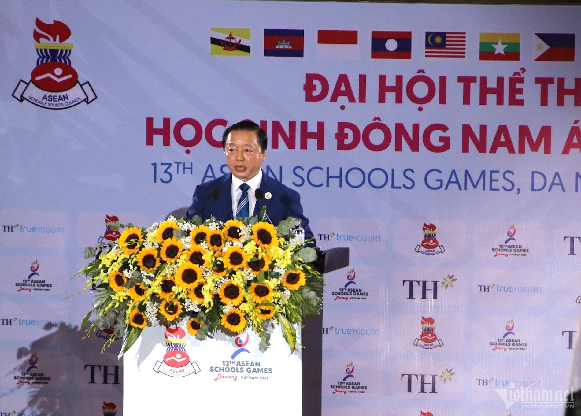 W-phó tt trần hồng hà.jpg