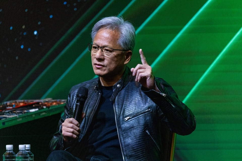 CEO Jensen Huang trở thành người giàu thứ 13 thế giới