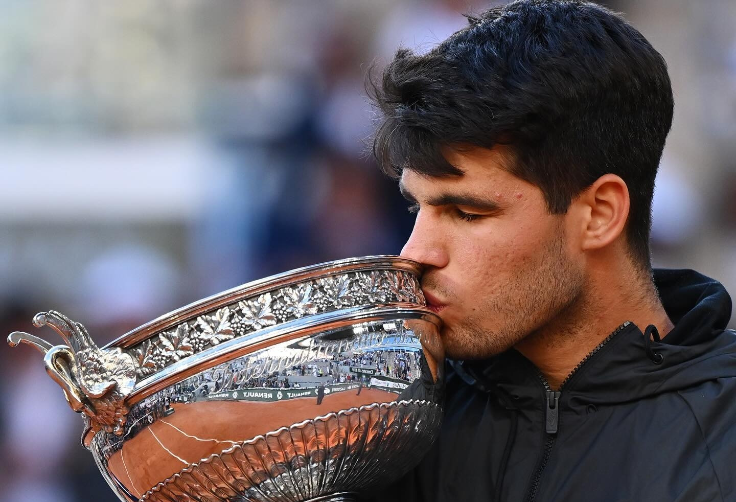 Hạ Zverev, Alcaraz làm nên lịch sử với chức vô địch Roland Garros