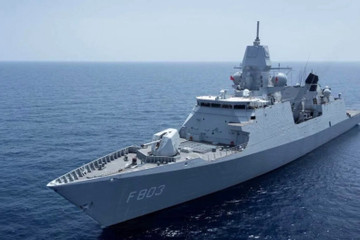 Hà Lan cáo buộc máy bay Trung Quốc 'quấy rối' tàu chiến