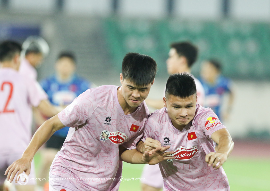 tuyen viet nam 14.jpg