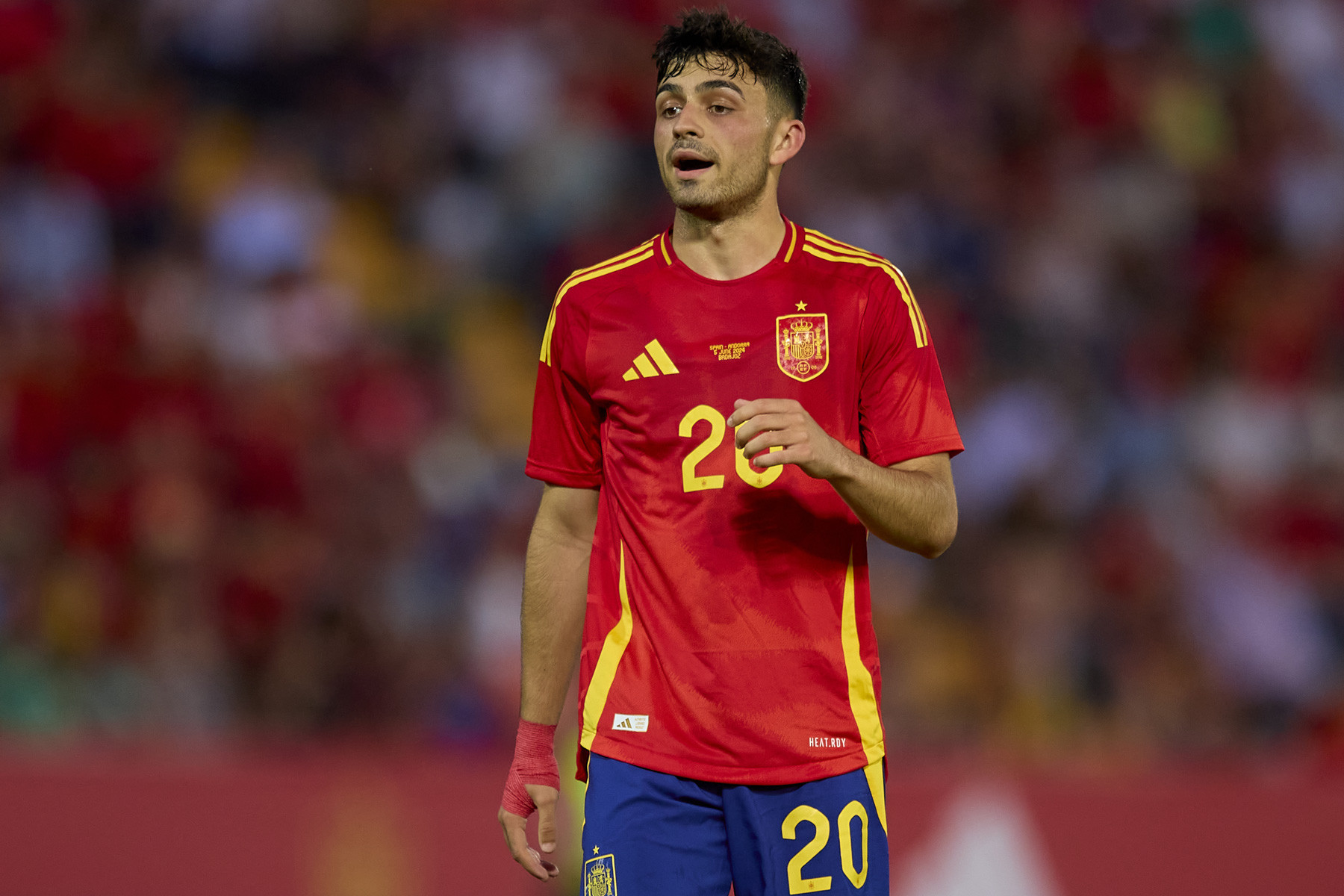 Pedri Tay Ban Nha.jpg