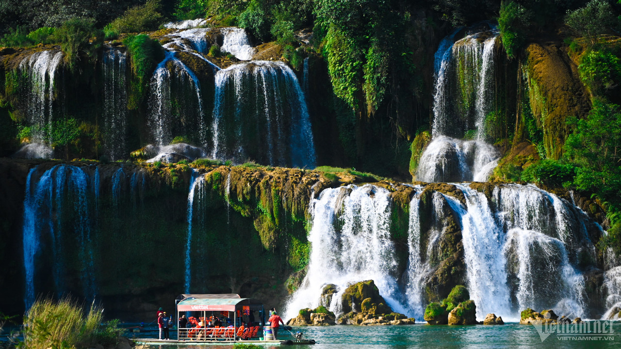 w chuyen doi so du lich cao bang thach thao 7 1 530.jpg