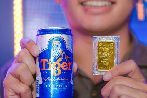 Mua bia Tiger trúng 1 lượng vàng, chia 5 cho anh em cọc chèo cùng hưởng