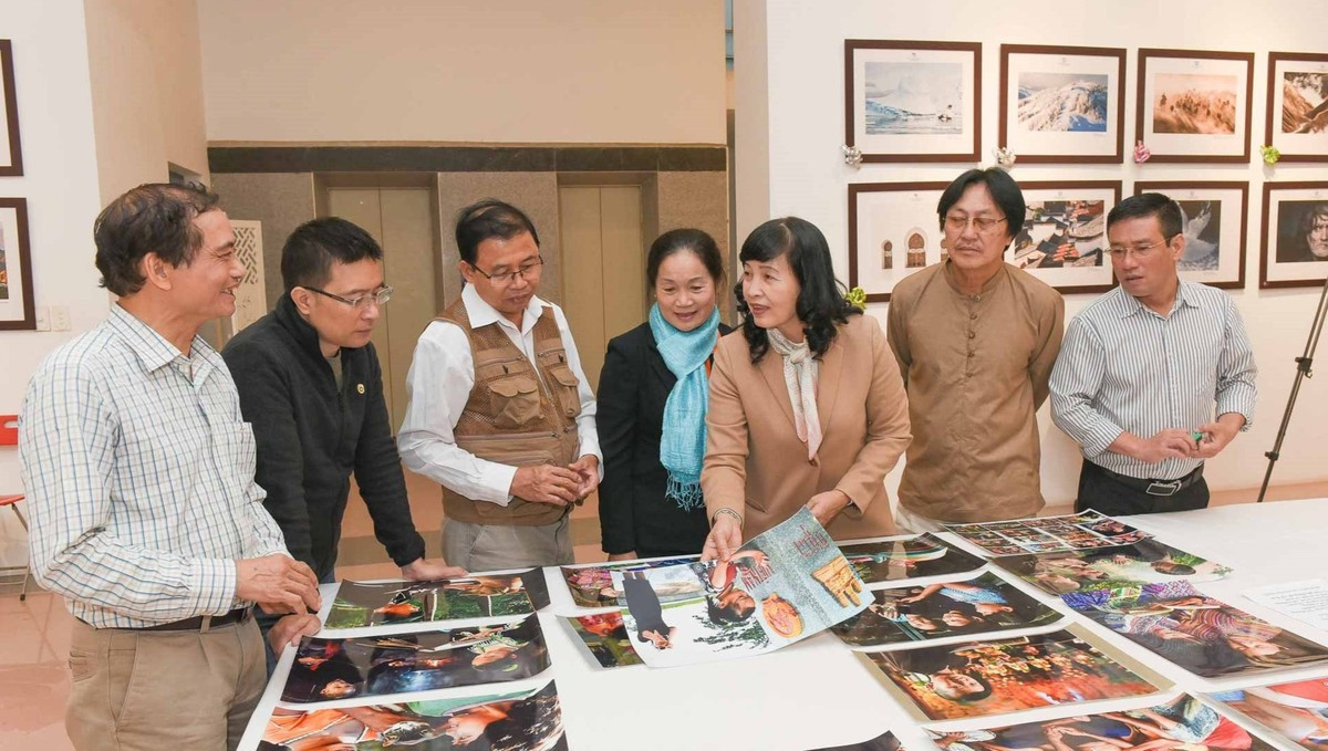 Nghị định mới về xét tặng NSND, NSƯT khiến giới nghệ sĩ vui ảnh 1