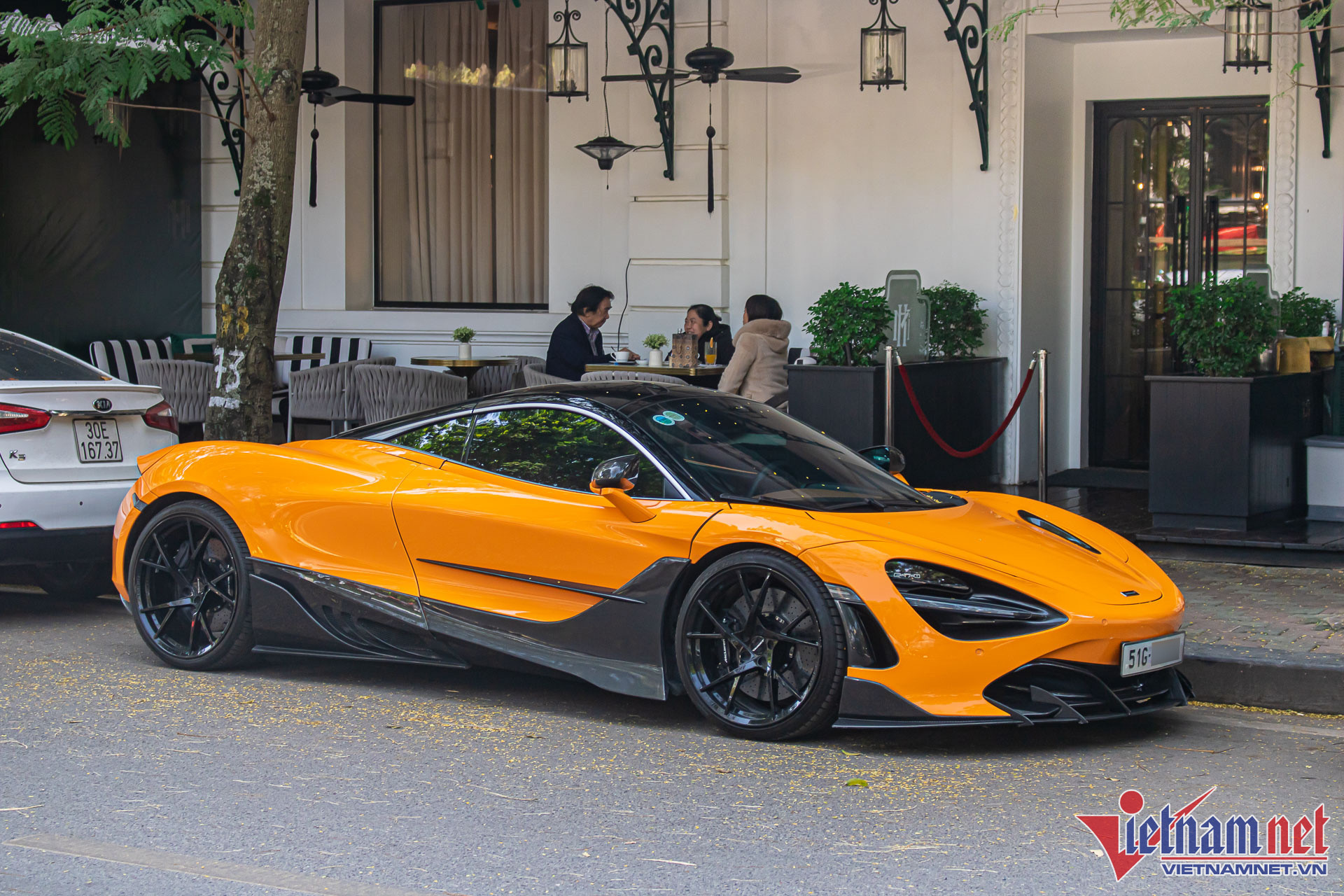 ferrari f8 cu 11.jpg