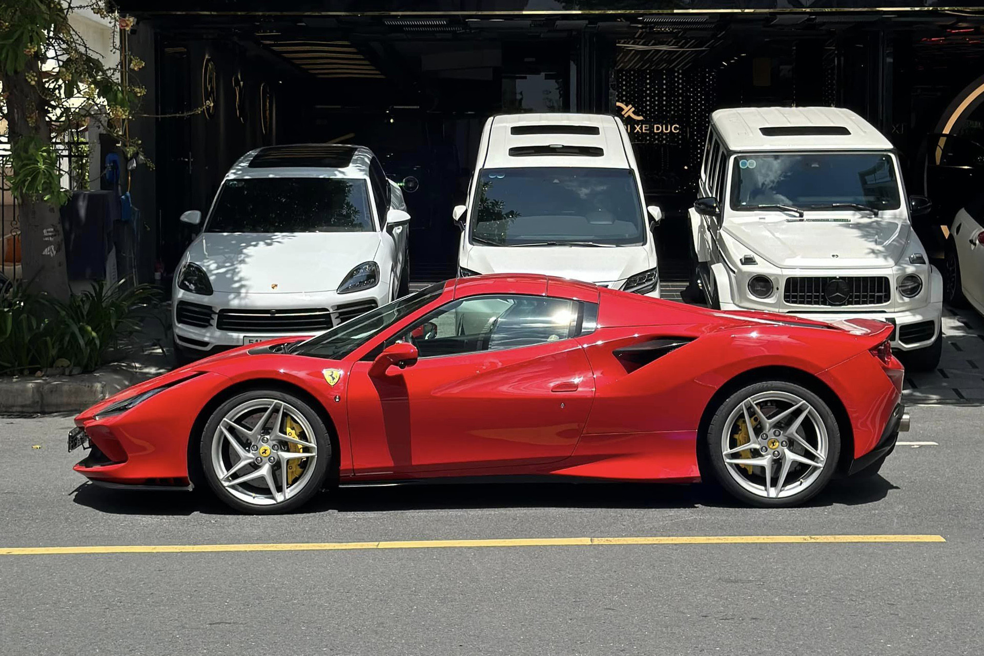 ferrari f8 cu 4.jpg