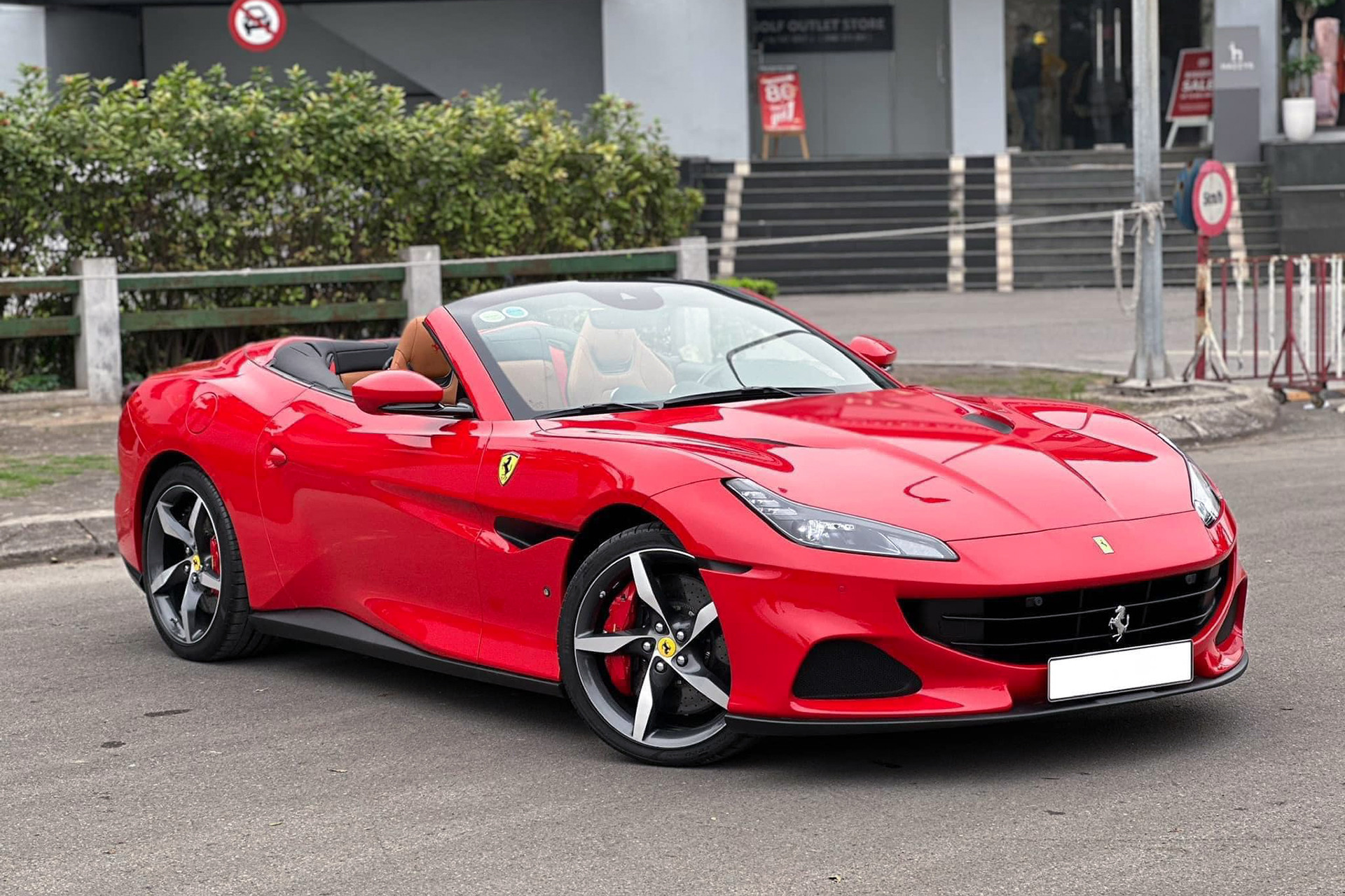 ferrari portofino m 4.jpg