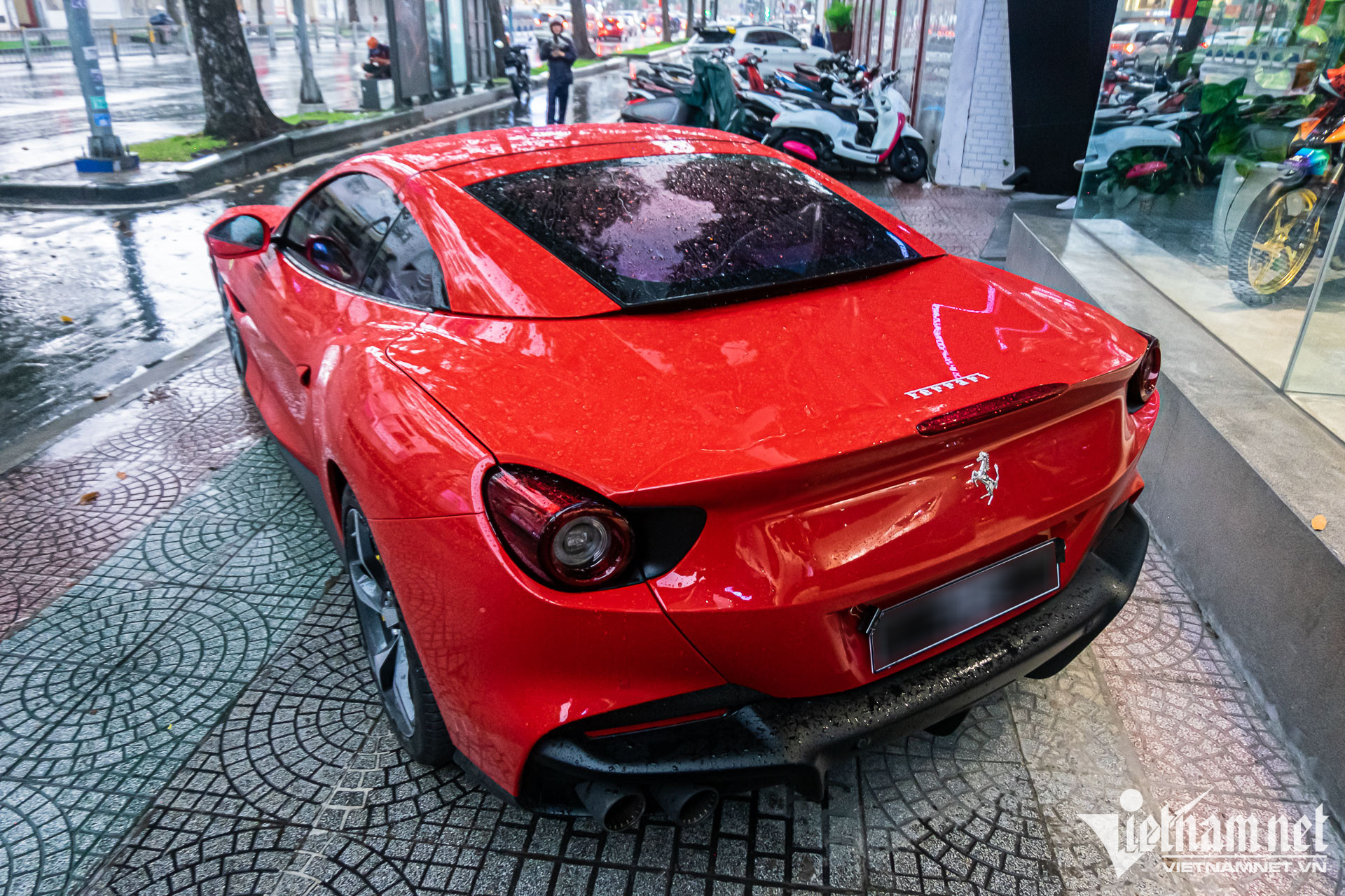 ferrari portofino m 9.jpg